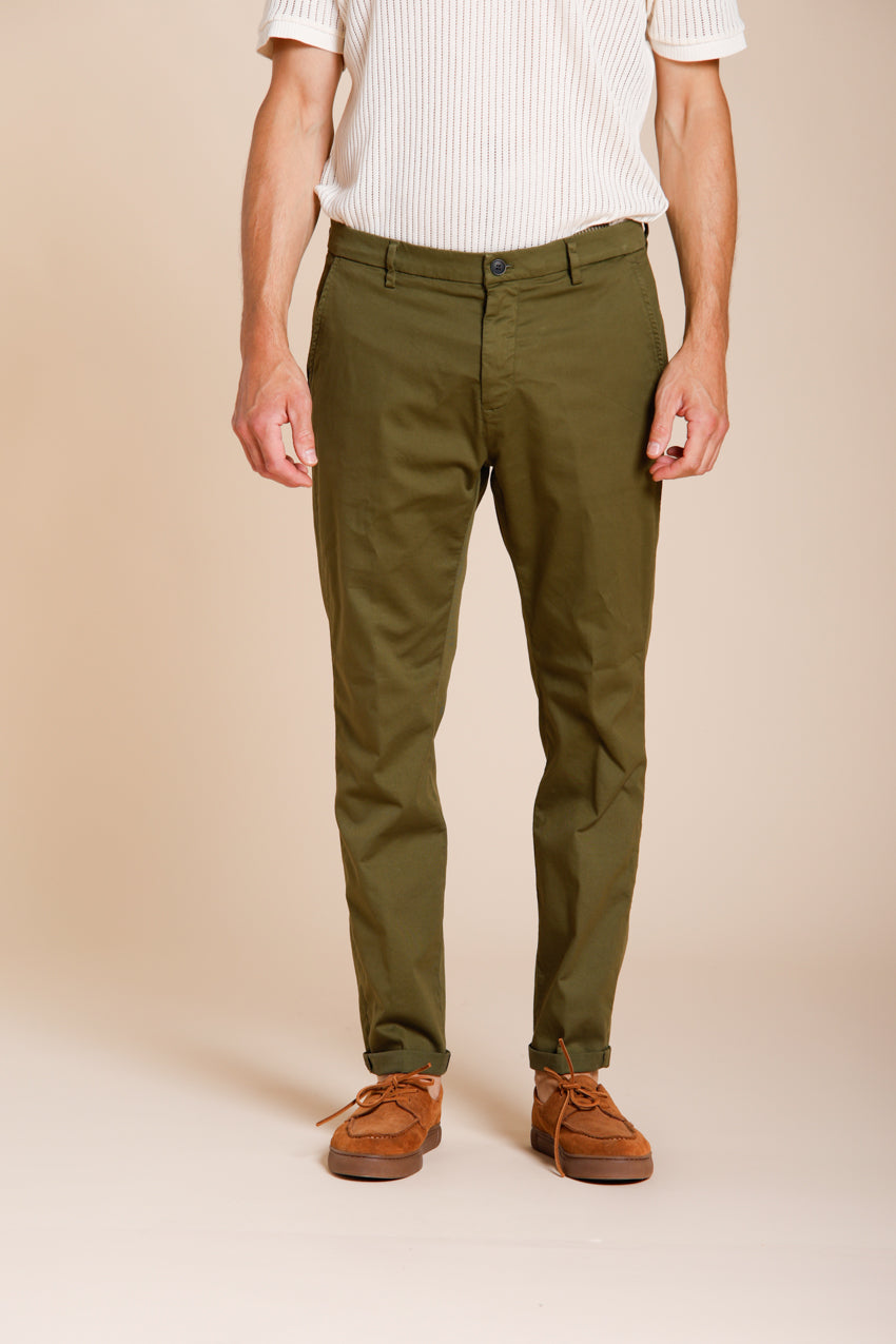 Osaka Hose Chino Herren aus feiner Baumwoll- und Lyocell-Trikotine carrot fit