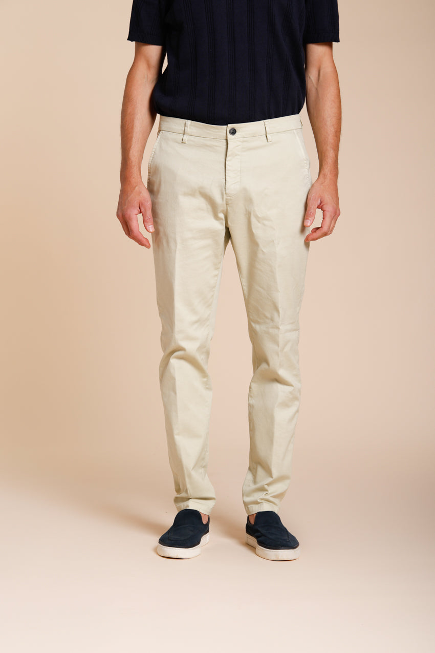 Osaka Hose Chino Herren aus feiner Baumwoll- und Lyocell-Trikotine carrot fit