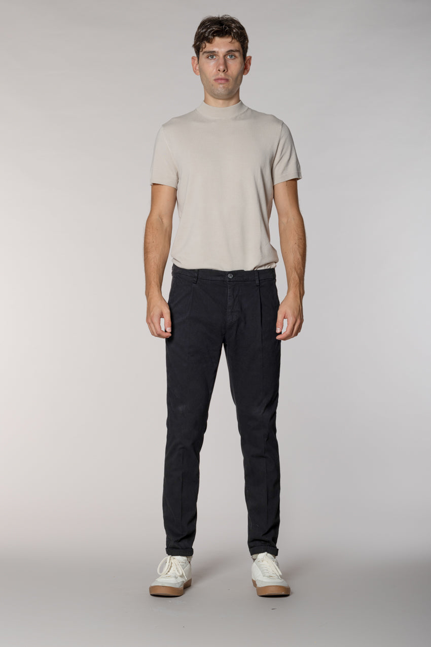 Osaka 1 Pinces Herren Chinohose aus Baumwolle-Seide Carrot Fit