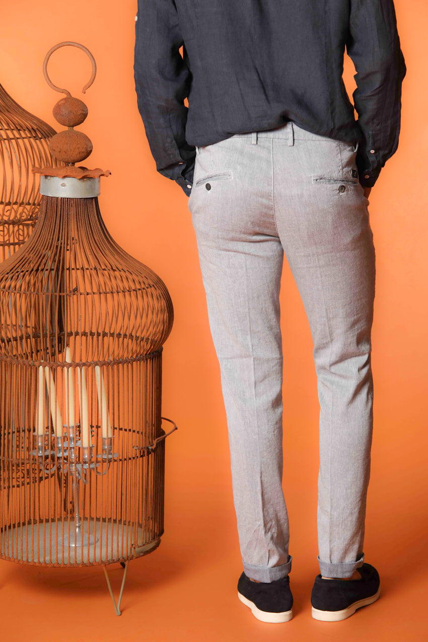  Torino Herren-Chinohose aus Baumwoll-Leinen-Twill mit blauen Garnen Slim Fit