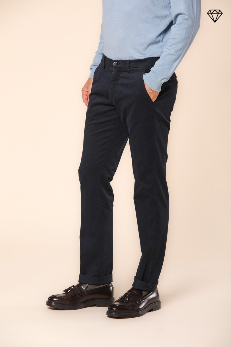 Torino Herren Chino Hose aus Gabardine Slim Fit  ①.