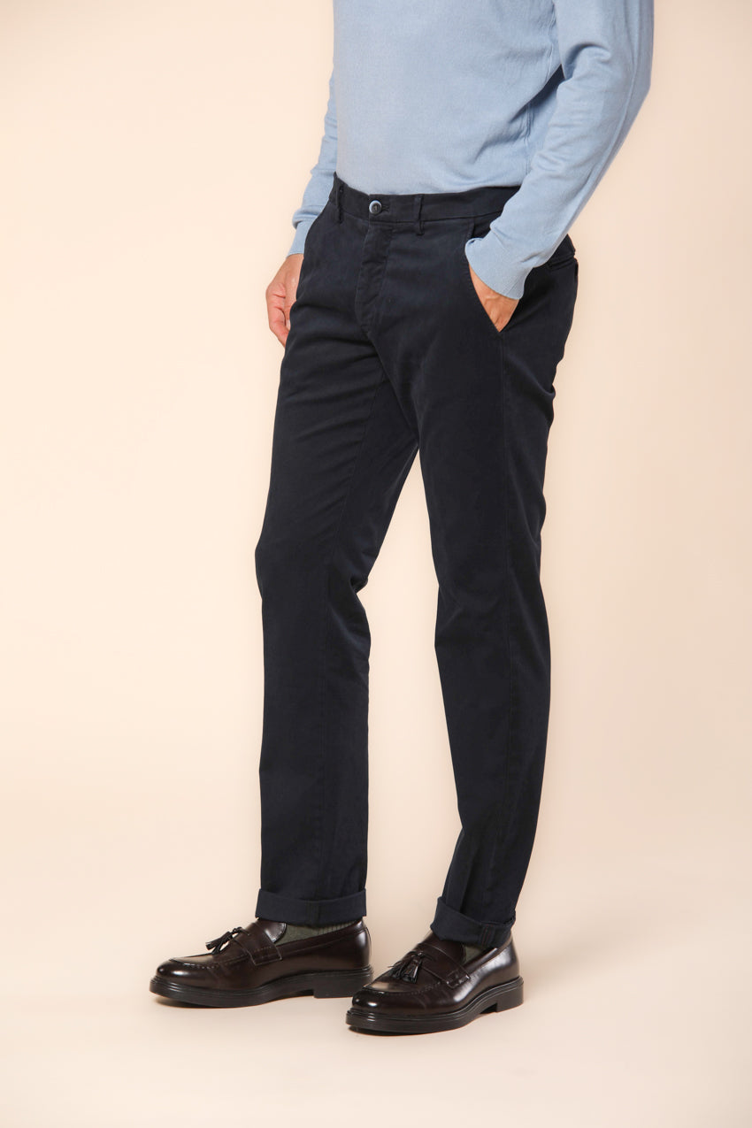 Torino Herren Chino Hose aus Gabardine Slim Fit  ①.