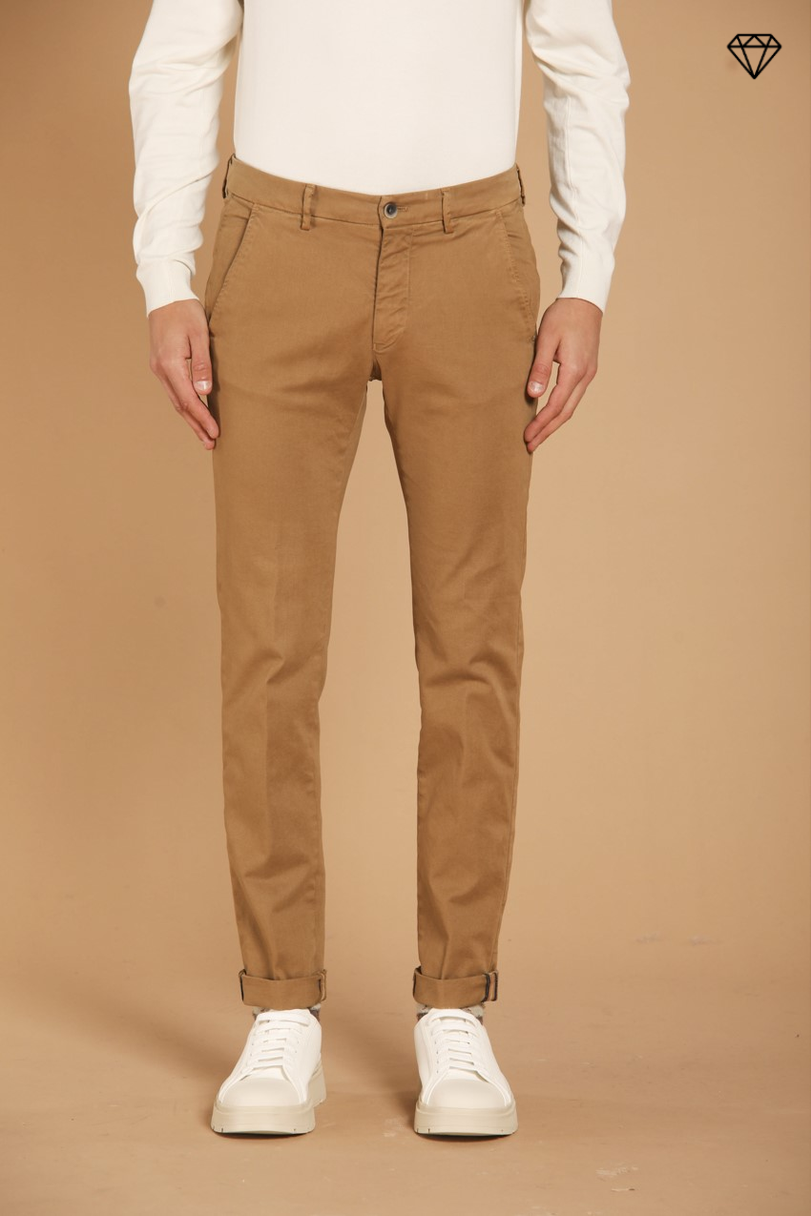 Torino herren chinohose aus gabardine slim Fit  ①