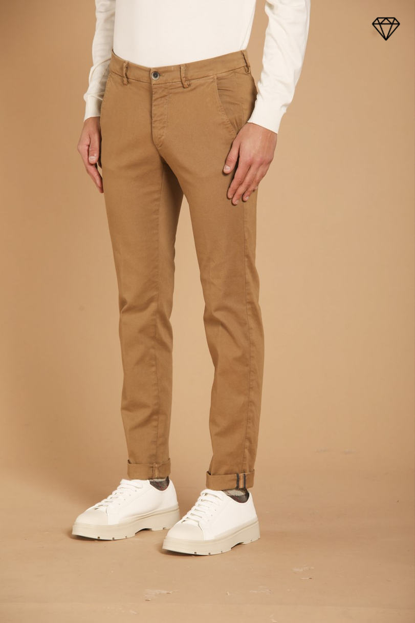 Torino herren chinohose aus gabardine slim Fit  ①