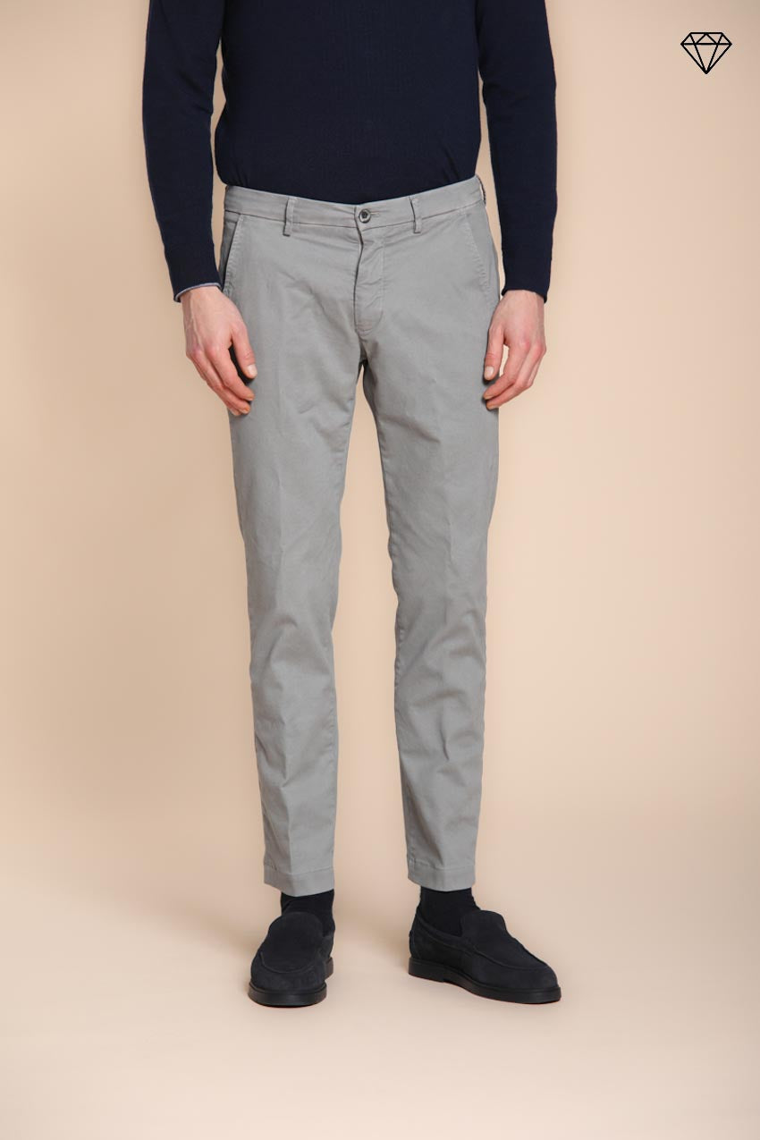 Foto 1 Torino pantalone chino uomo in gabardina slim fit ①