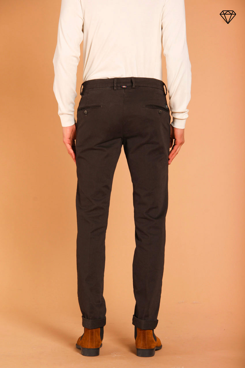 Torino pantalone chino uomo in gabardina slim fit ①