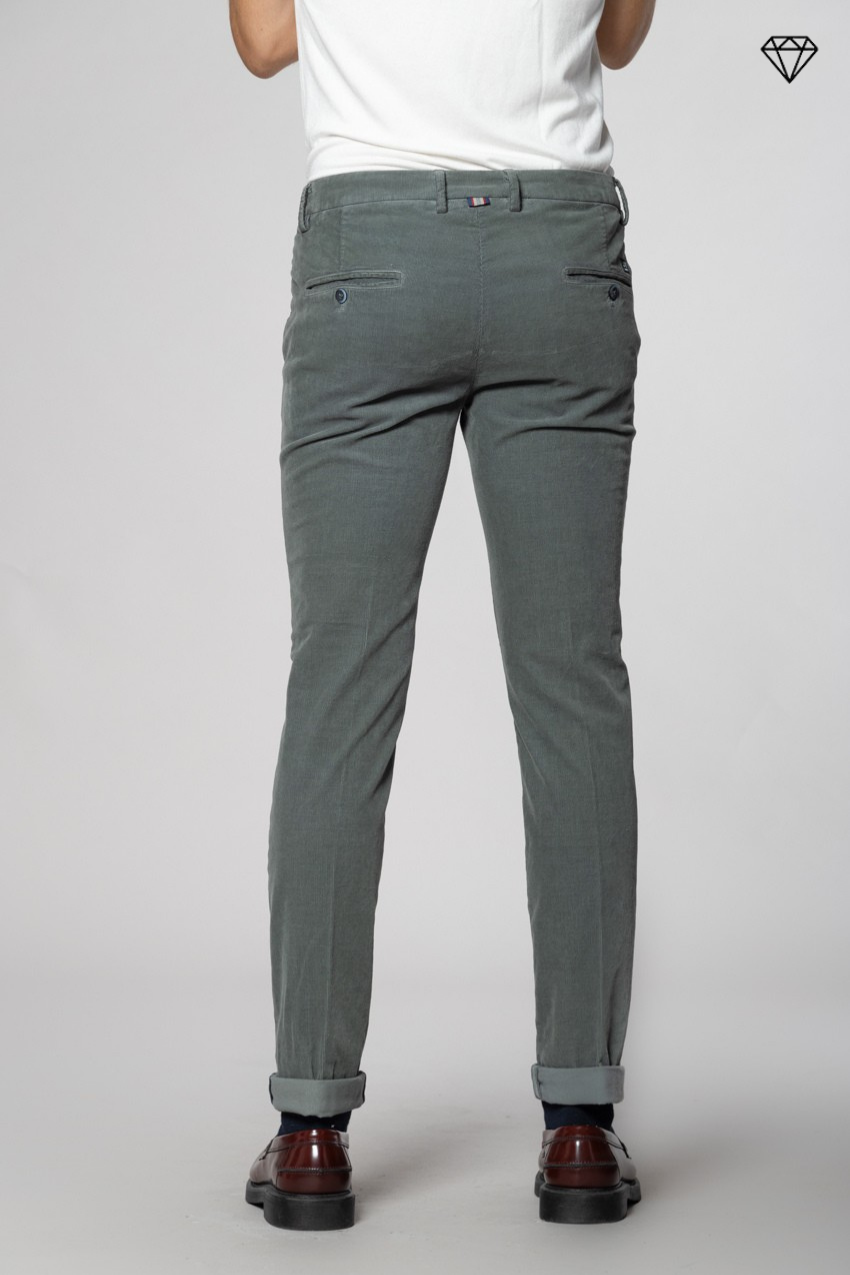 Torino pantalone chino uomo in velluto 1500 righe slim fit  ①