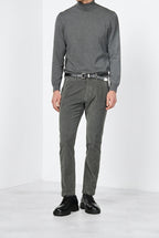 Torino pantalone chino uomo in velluto 1000 righe slim fit ①