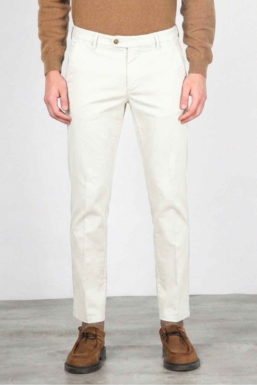 Torino Flex Chinohose für Herren aus Satin mit slim fit ①
