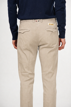 Torino 1 Pinces Flex Chinohose für Herren aus Baumwoll- und Cashmere-Twill mit slim fit