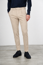 Torino 1 Pinces Flex Chinohose für Herren aus Baumwoll- und Cashmere-Twill mit slim fit
