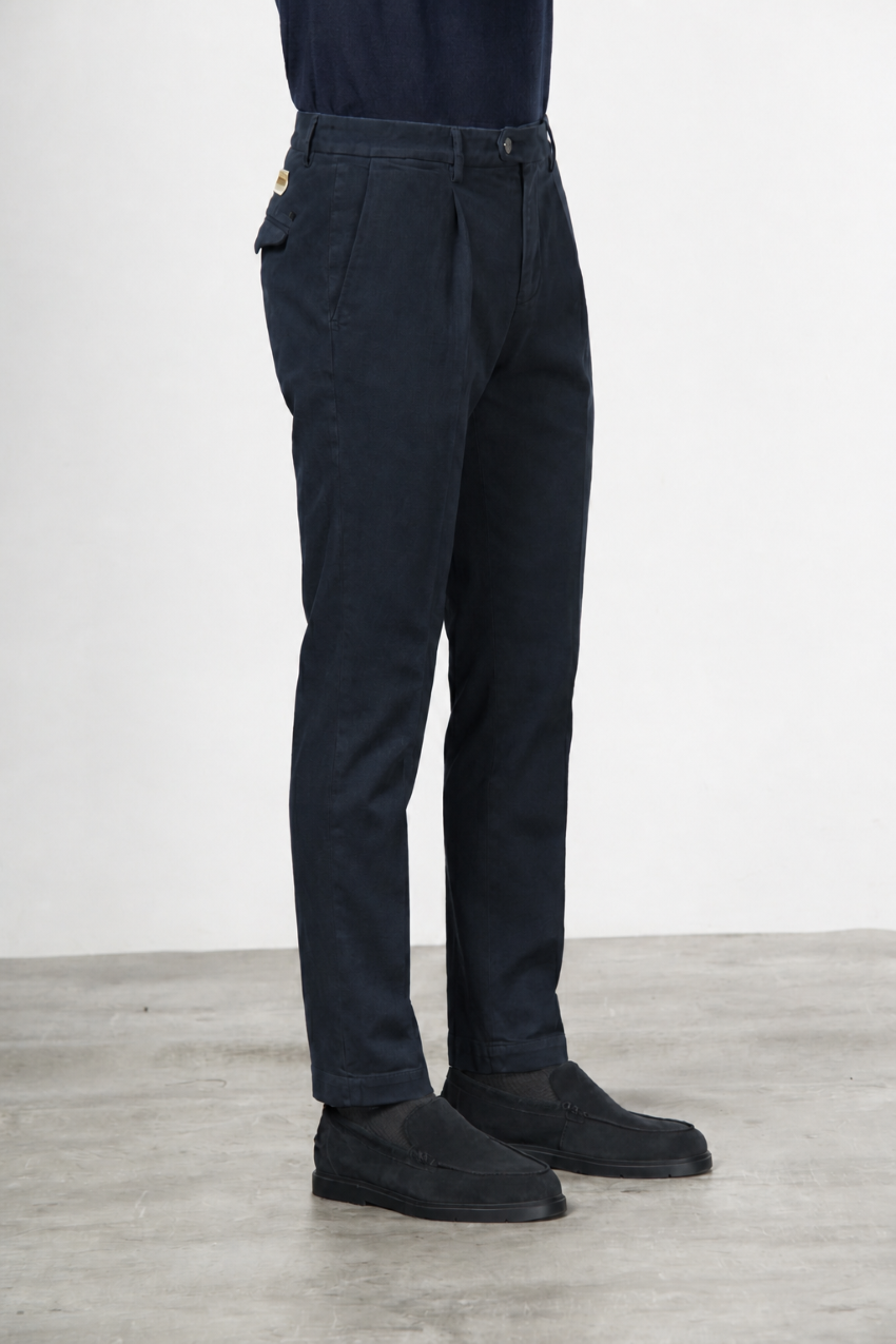 Torino 1 Pinces Flex Chinohose für Herren aus Baumwoll- und Cashmere-Twill mit slim fit