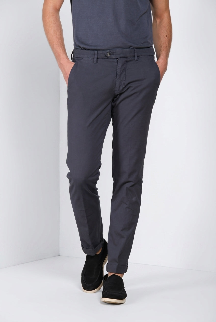 Torino City Icon Flex Hose Chino Herren aus Stretch-Baumwoll- und Leinen-Cavallery slim fit