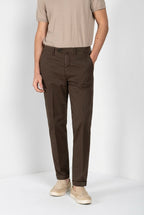 Dettaglio tasca pantalone chino uomo Boston Mason's marrone in twill SS26