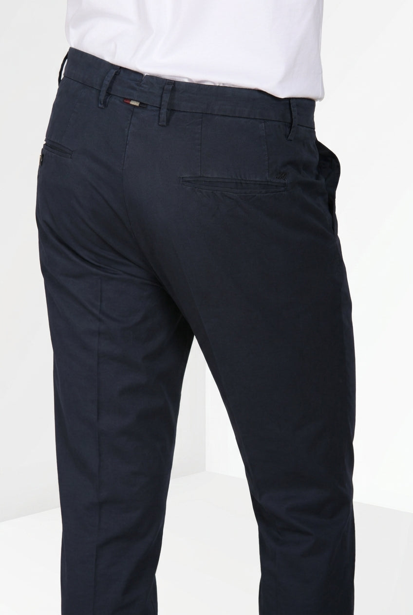Boston Hose Chino Herren aus leichtem Stretch-Twill relaxed fit
