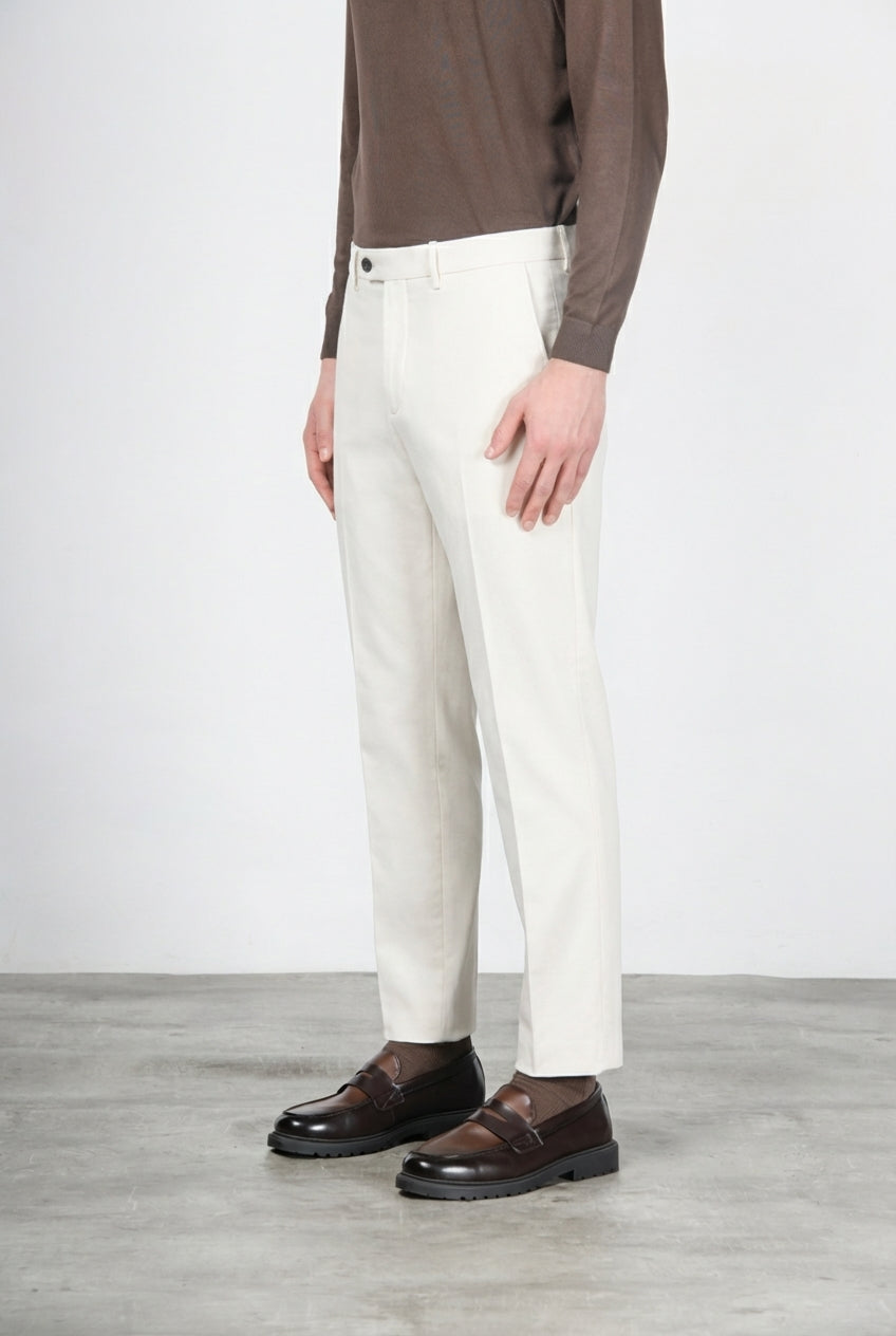 Paris pantalone chino uomo in tricotina stretch carrot fit