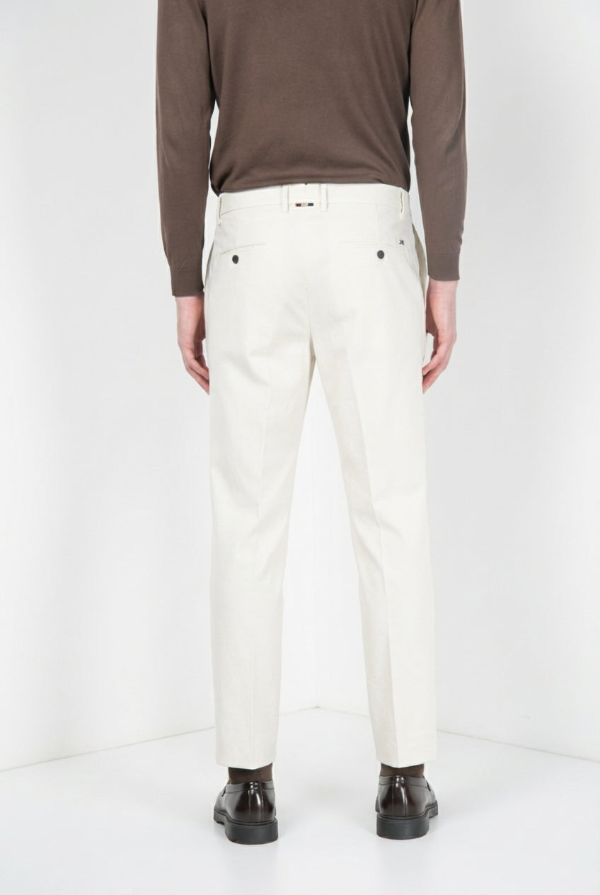 Paris pantalone chino uomo in tricotina stretch carrot fit