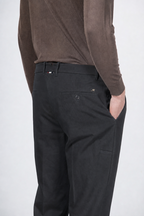 Paris pantalone chino uomo in tricotina stretch carrot fit