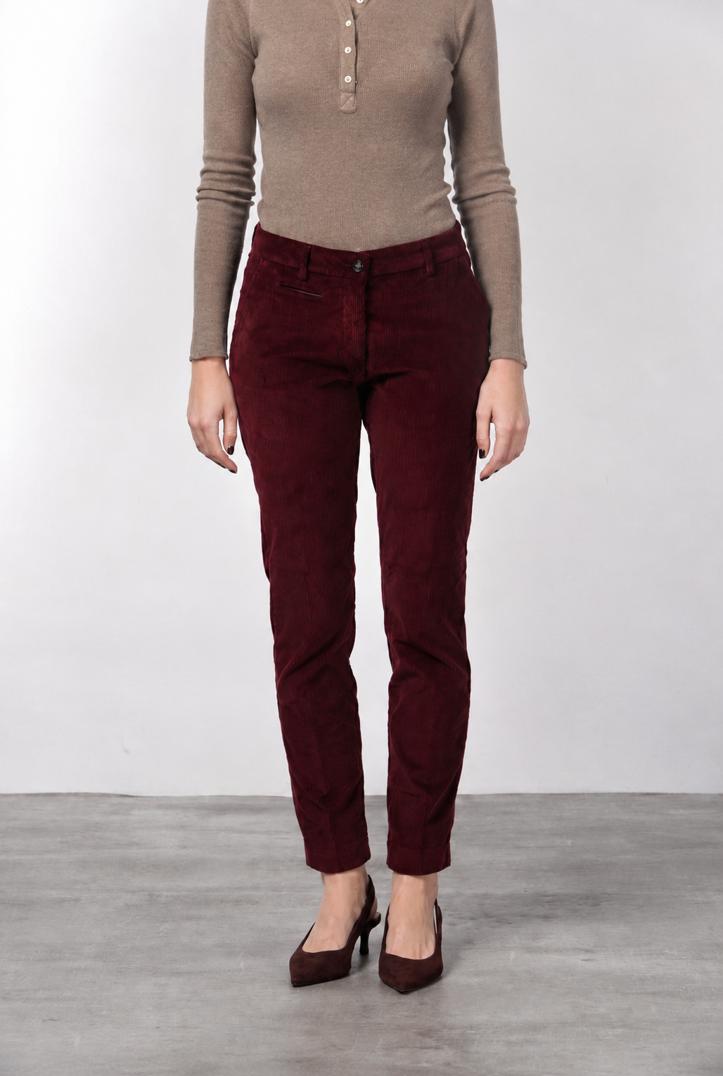 New York Slim Damen-Chinohose aus Breitcord Slim Fit ①