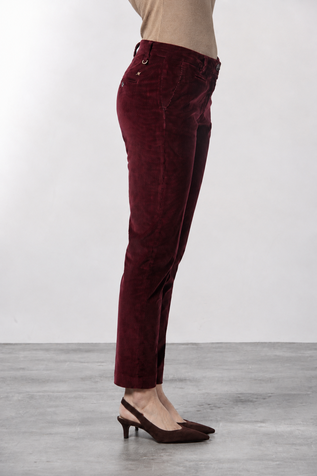 New York Slim pantalone chino donna in velluto a costa grande slim fit ①