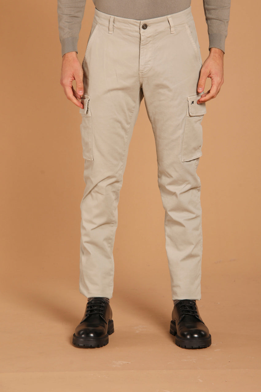 immagine 1 di pantalone cargo uomo modello Chile1 di colore grigio fit extra slim di Mason's