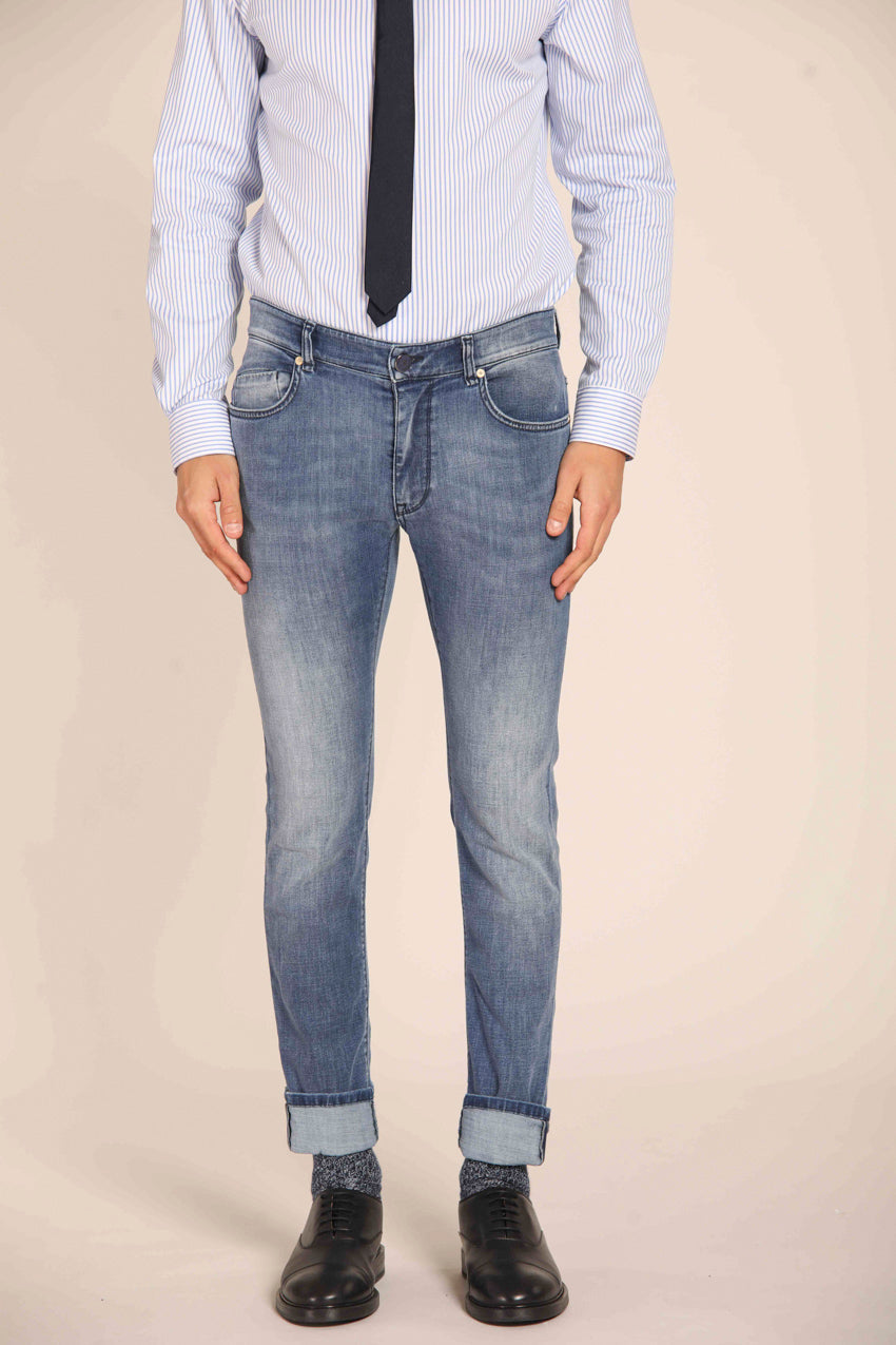 immagine 1 di pantalone in denim uomo modello Harris 5 tasche, colore blu navy e fit slim di Mason's