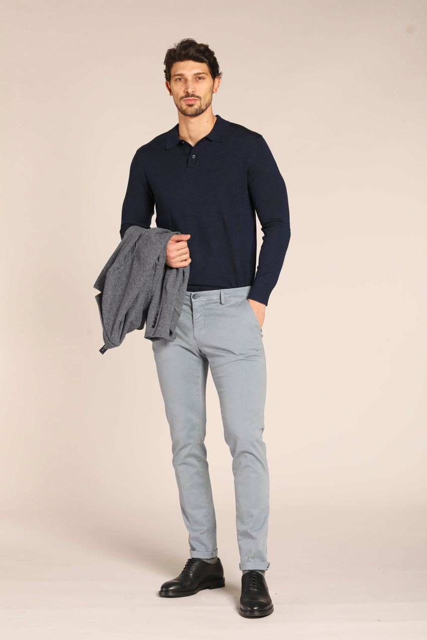 immagine 2 di pantalone chino uomo, modello Milano City String, di colore azzurro, fit extra slim di Mason's