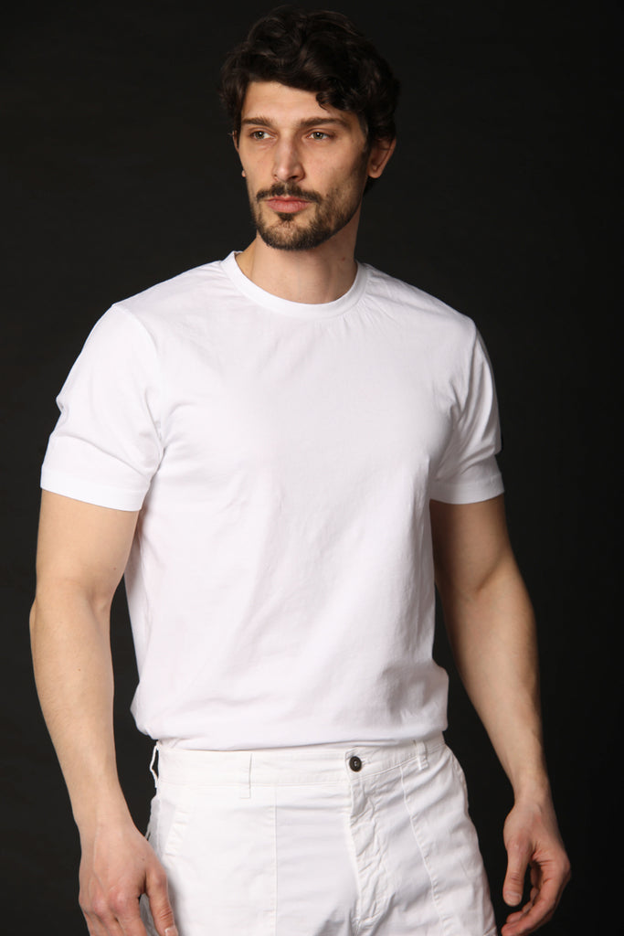 Bild 1 ein Mason's Herren-T-Shirts, Modell Tom MM, in Weiß und mit regular Passform