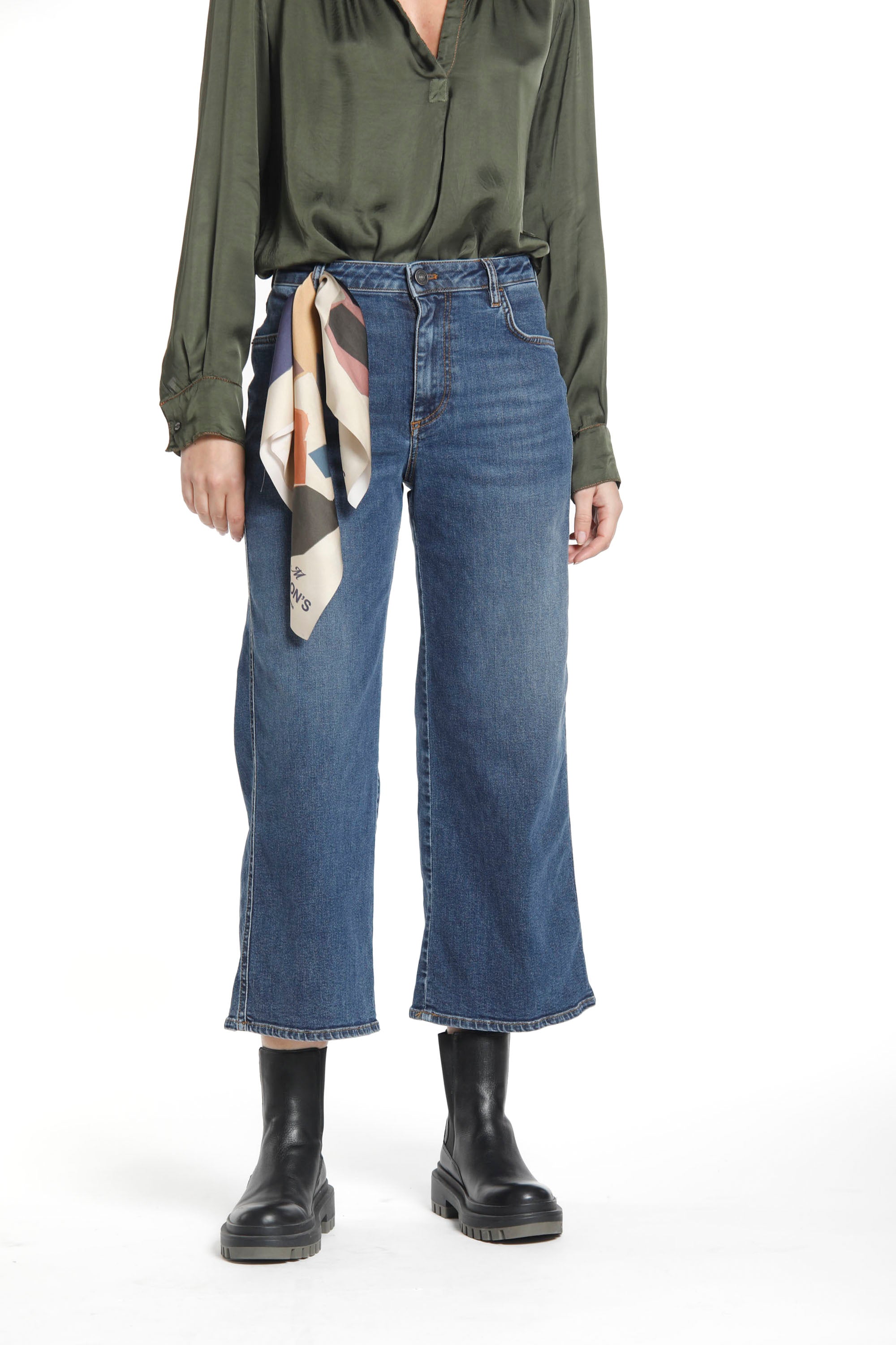 Bild 1 Damenjeans mit 5 Taschen aus Stretch-Denim-Material NavyBlau Modell Samantha von Mason's