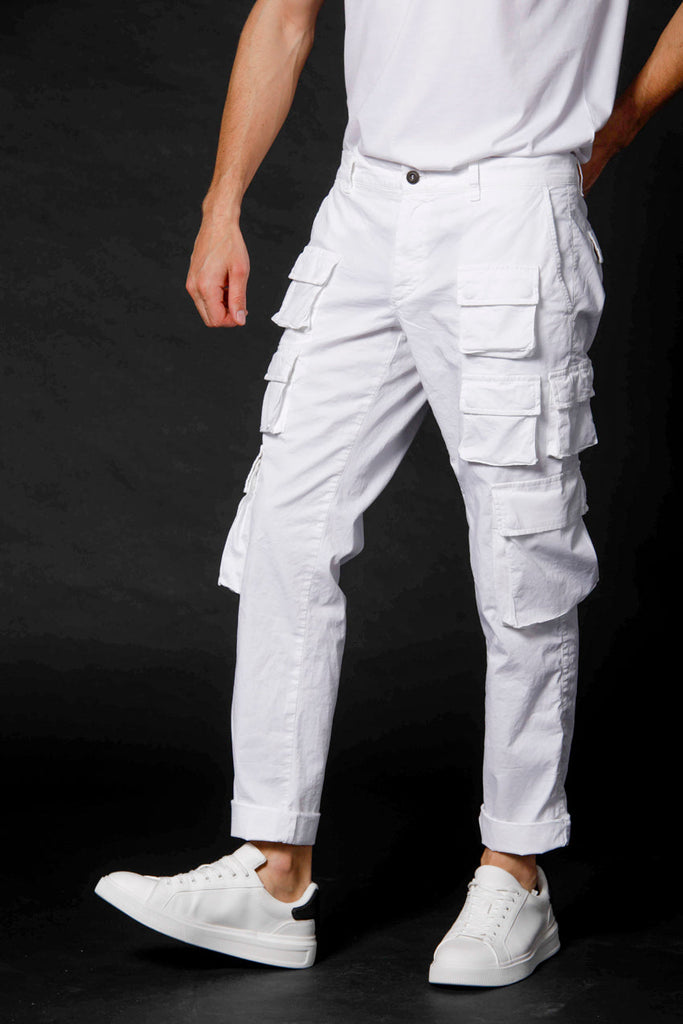 immagine 4 di pantalone cargo uomo in cotone stretch limited edition modello Caracas colore bianco di Mason's 
