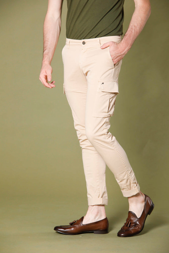 immagine 3 di pantalone cargo uomo in cotone modello Chile colore kaki scuro extra slim di Mason's
