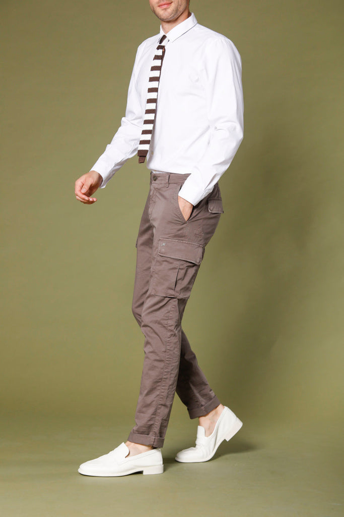 immagine 4 di pantalone cargo uomo in cotone modello Chile colore marroncino extra slim di Mason's