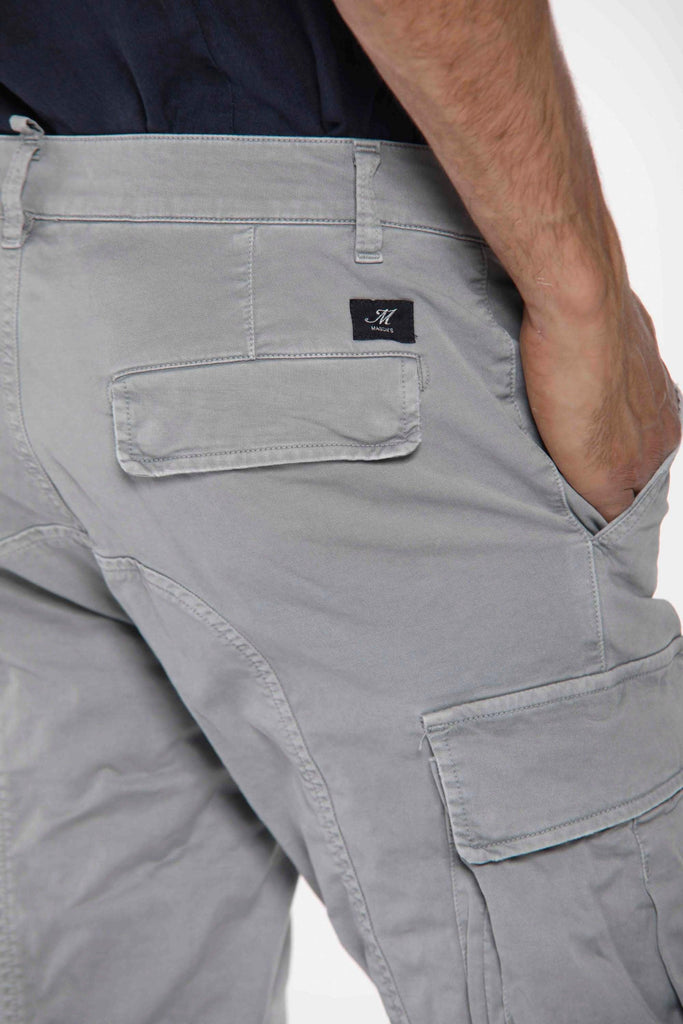 Chile Herren-Cargohose aus Stretch-Baumwoll-Twill mit extra schmaler Passform ①