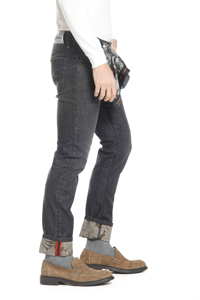 Harris 5-Pocket Herrenhose in schwarzem Denim mit fantasievollen Details Slim-Fit