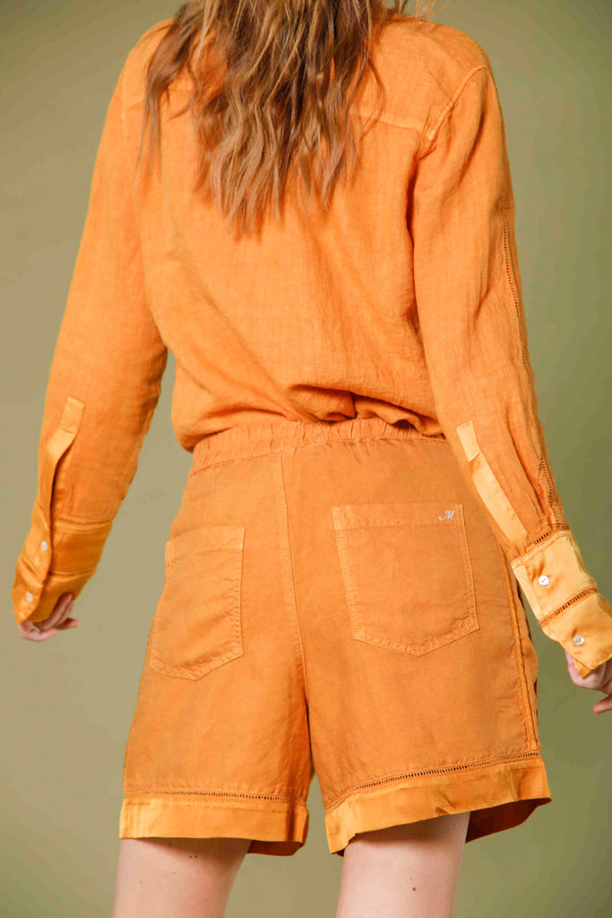 Bild 5 von Damen Chino Bermuda Shorts aus Tencel und Leinen Modell Linda Jogger orange relaxed fit von Mason's 