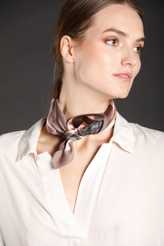 Immagine 2 di camicia da donna in viscosa colore stucco modello Filippa di Mason's 
