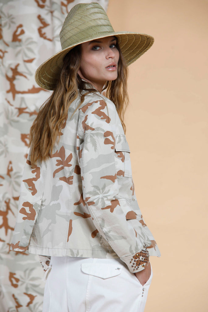 Karen Feldjacke aus Baumwolle mit Camouflage-Print und Nieten