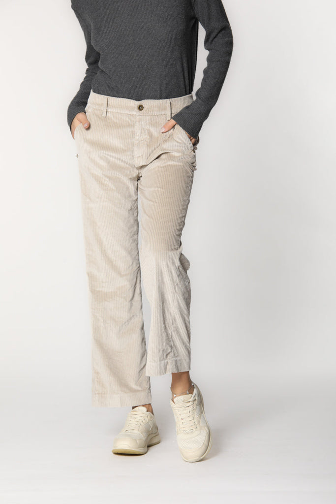Immagine 1 di pantalone chino donna in velluto color ghiaccio modello New York Cropped di Mason's