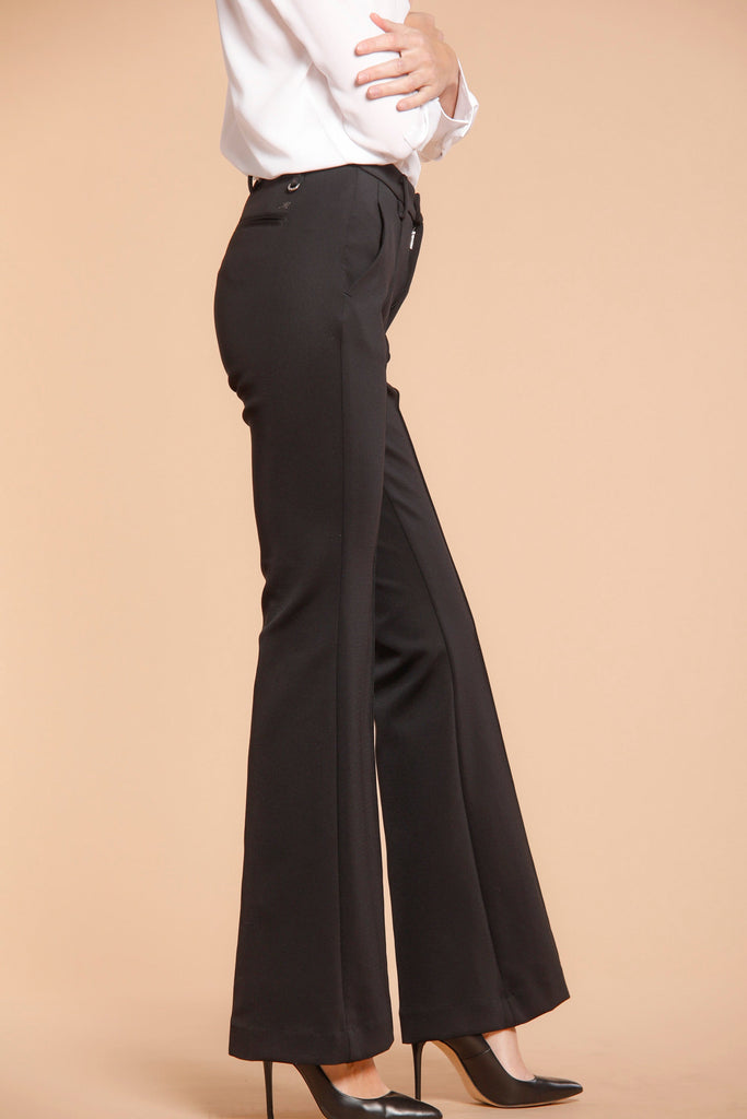 immagine 4 di pantalone chino donna in jersey nero modello New York Flare di Mason's 