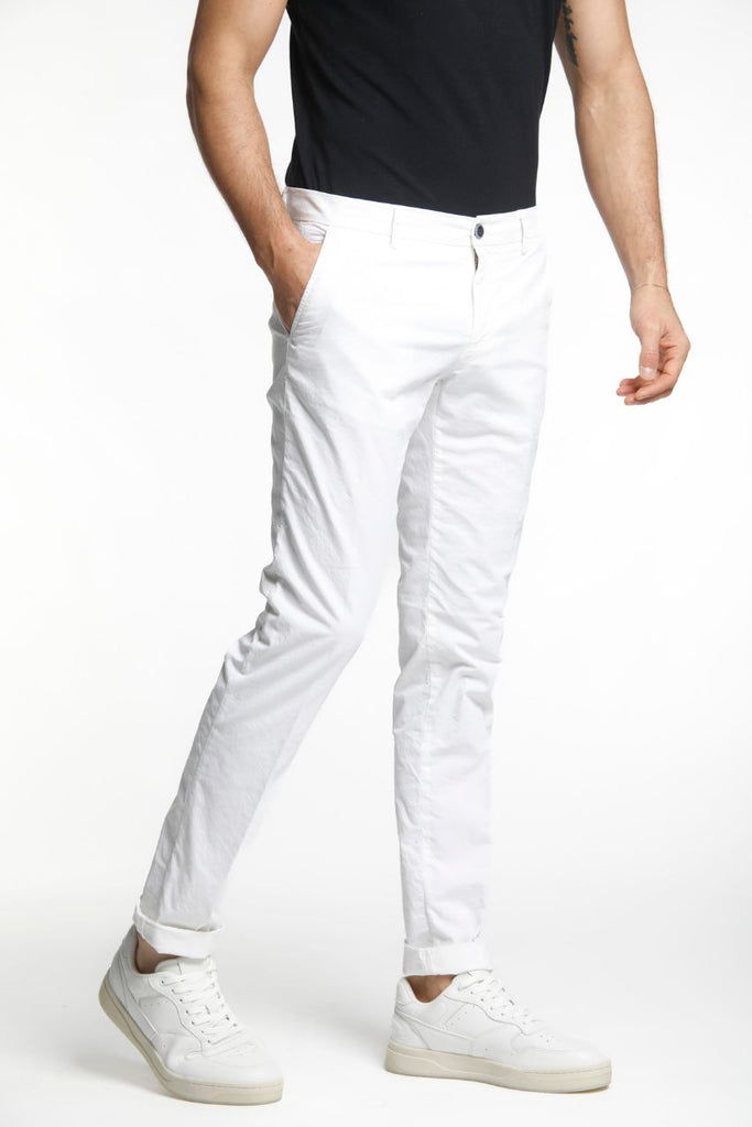 Immagine 3 di pantalone chino uomo in gabardina stretch bianca modello Milano Style di Mason's
