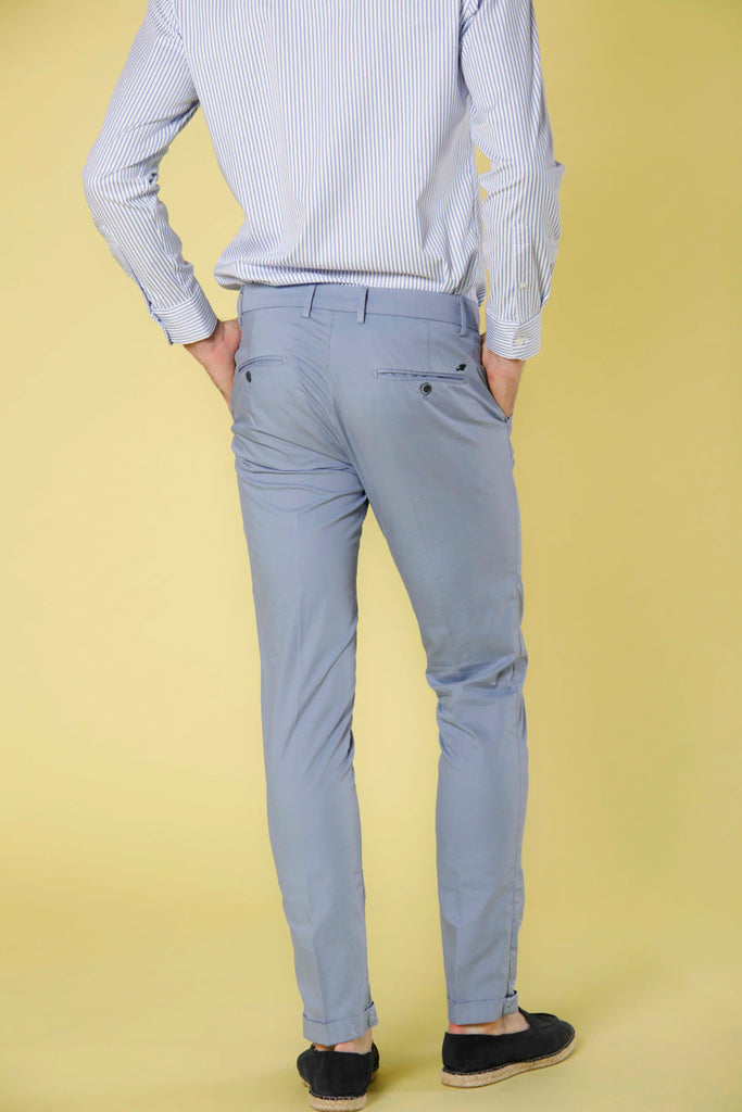 Immagine 4 di pantalone chino uomo in gabardina stretch azzurro modello Milano Style di Mason's