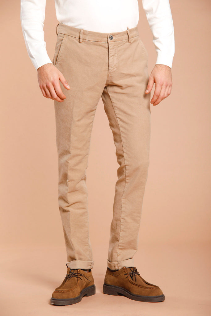 Milano Style Chino-Hose für Herren in extra schlanker Passform aus Kord