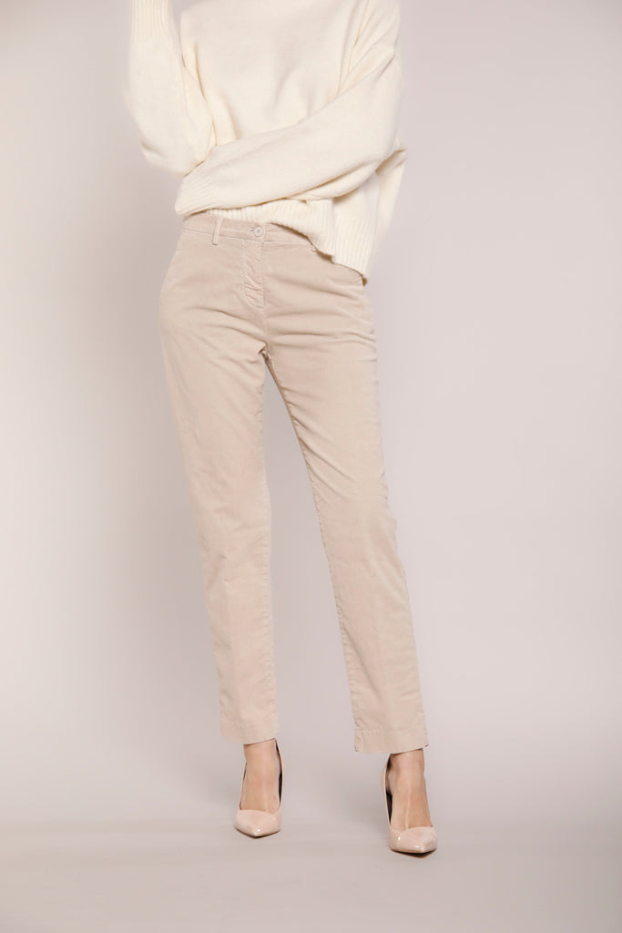 Immagine 1 di pantalone chino donna in velluto color stucco modello New York di Mason's