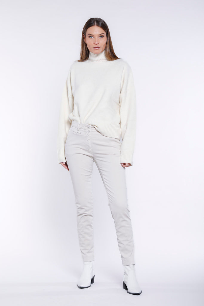 Immagine 1 di pantalone chino donna in raso color ghiaccio modello New York Slim di Mason's