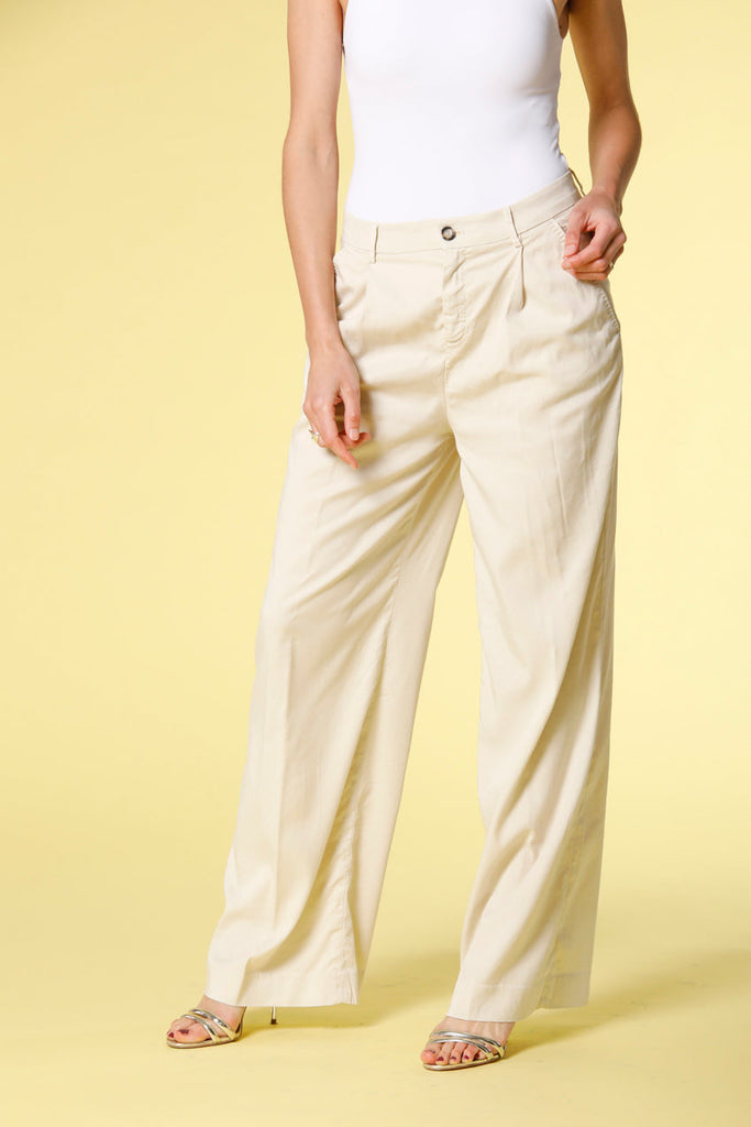 Immagine 1 di pantalone chino donna in tencel color burro modello NY Wide Pinces di Mason's